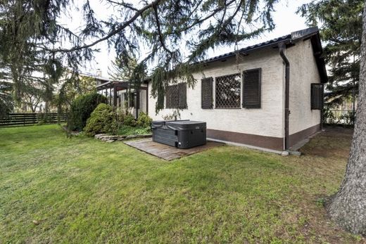 Luxury home in Perchtoldsdorf, Politischer Bezirk Mödling