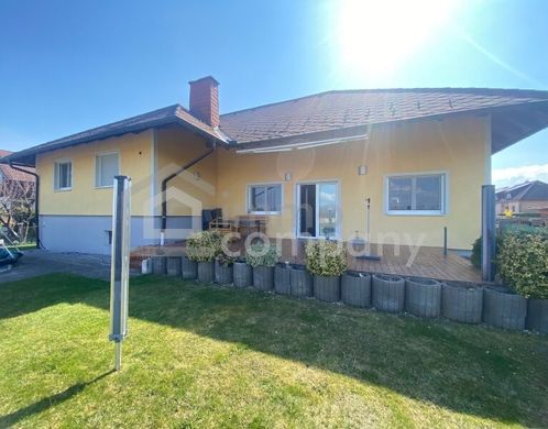 Luxury home in Steinabrückl, Politischer Bezirk Wiener Neustadt