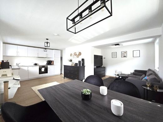 Piso / Apartamento en Volders, Politischer Bezirk Innsbruck Land