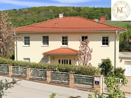 Villa in Klosterneuburg, Politischer Bezirk Tulln