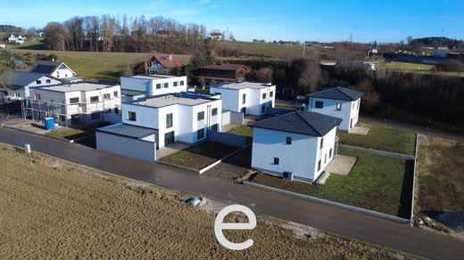 Luxury home in Laakirchen, Politischer Bezirk Gmunden