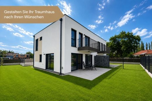 Lüks ev Pottendorf, Politischer Bezirk Baden