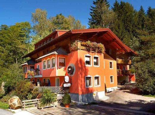 Luxus-Haus in Bruck an der Großglocknerstraße, Politischer Bezirk Zell am See