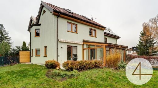 منزل ﻓﻲ Deutsch-Wagram, Politischer Bezirk Gänserndorf