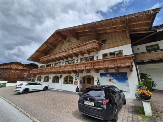 Hotel zu verkaufen in Fieberbrunn
