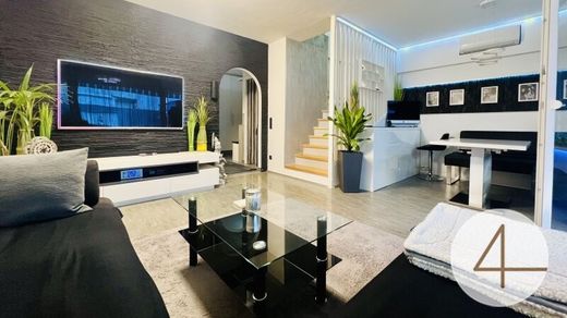 ‏בתי יוקרה ב  אוקלנד, Wien Stadt