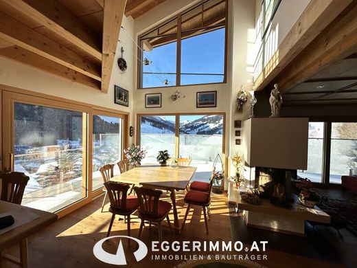 Maison de luxe à Saalbach, Politischer Bezirk Zell am See