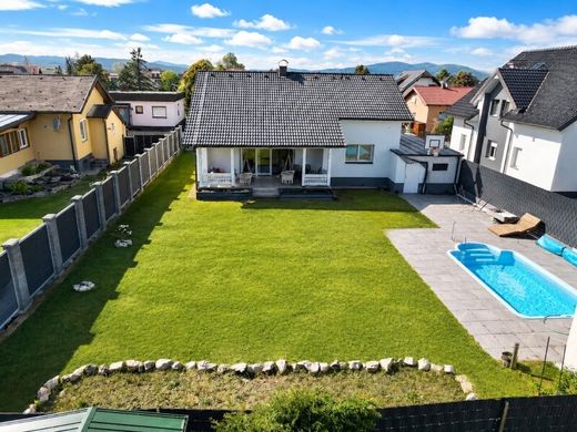 Luxury home in Sollenau, Politischer Bezirk Wiener Neustadt