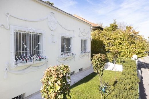 ‏בתי יוקרה ב  אוקלנד, Wien Stadt