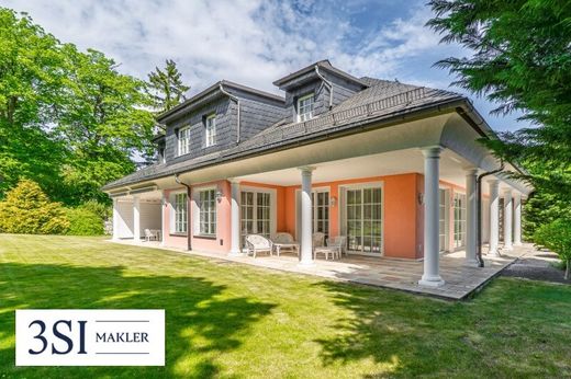 Villa in Gießhübl, Politischer Bezirk Mödling