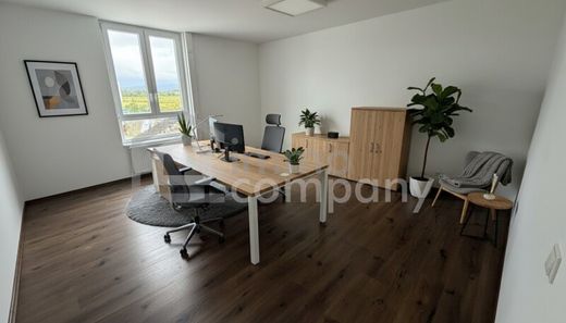 Biuro w Tattendorf, Politischer Bezirk Baden