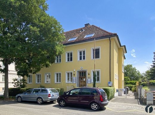 Bureau à Tulln, Politischer Bezirk Tulln