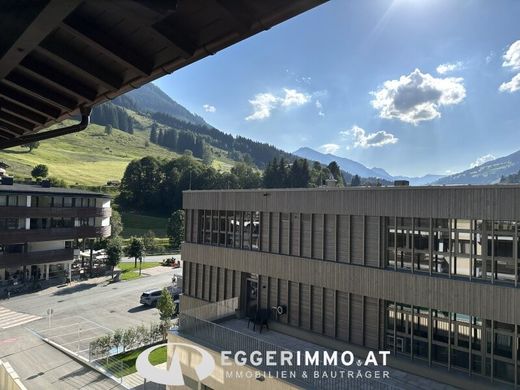 아파트 / Saalbach, Politischer Bezirk Zell am See