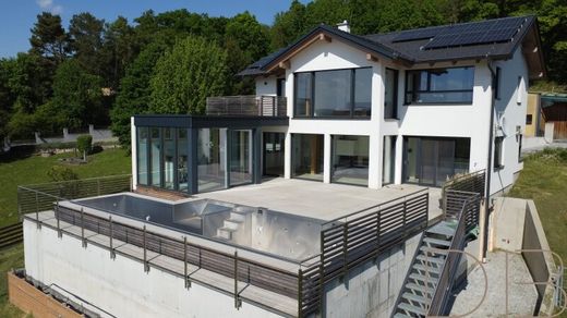 豪宅  Oberrußbach, Politischer Bezirk Korneuburg