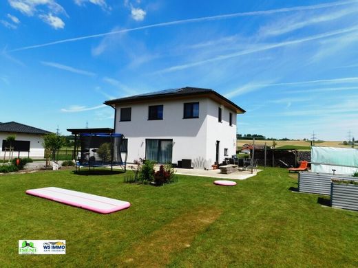 Luxury home in Polling im Innkreis, Politischer Bezirk Braunau am Inn