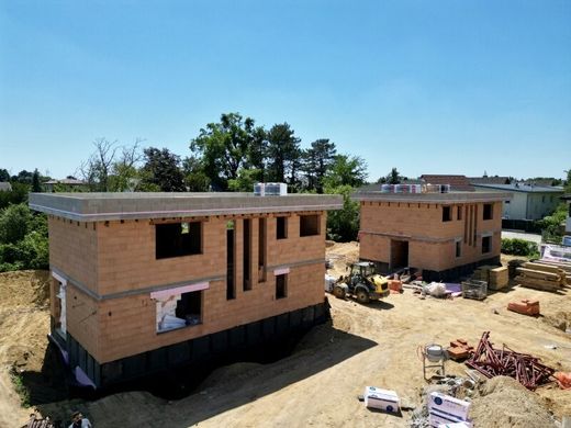 Luxury home in Strasshof an der Nordbahn, Politischer Bezirk Gänserndorf