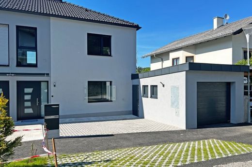 Luxus-Haus zu mieten in Pressbaum