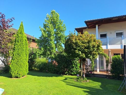 Lüks ev Mattighofen, Politischer Bezirk Braunau am Inn