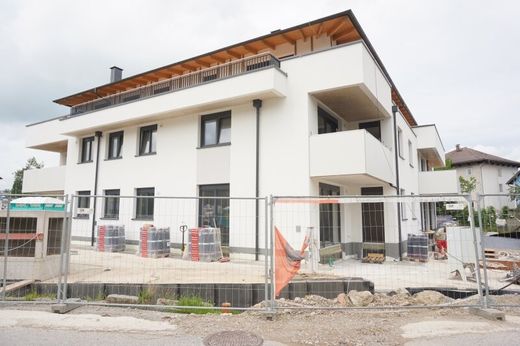 Apartment / Etagenwohnung in Mattsee, Politischer Bezirk Salzburg-Umgebung