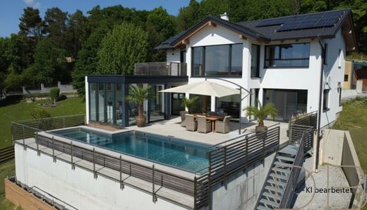 Luxury home in Oberrußbach, Politischer Bezirk Korneuburg
