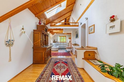 Casa de luxo - Hollabrunn, Politischer Bezirk Hollabrunn