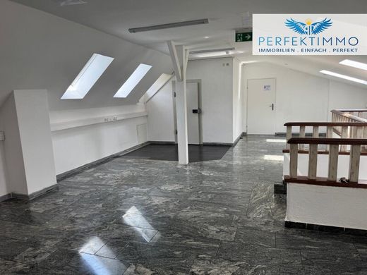 Büro zu mieten in Thaur