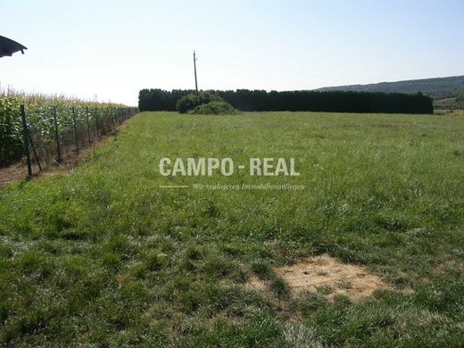 Land in Peresznye, Vas