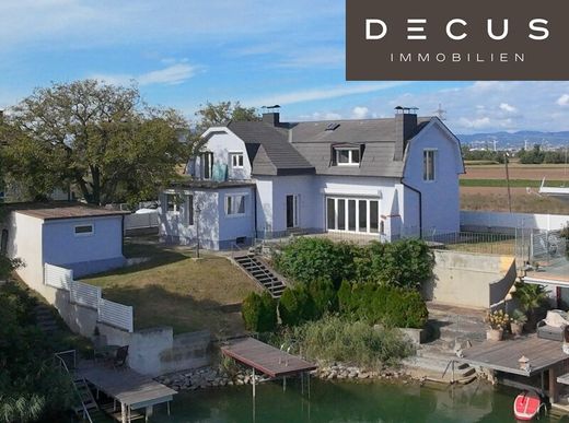 Lüks ev Leopoldsdorf, Politischer Bezirk Bruck an der Leitha