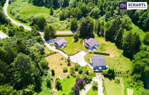 Trakoščansko Jezero, Bednjaの高級住宅