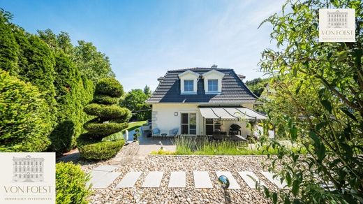 Villa in Klosterneuburg, Politischer Bezirk Tulln