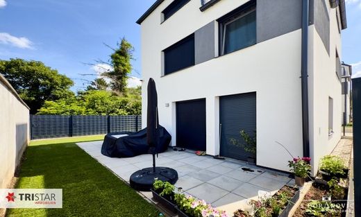 Lüks ev Fischamend Dorf, Politischer Bezirk Bruck an der Leitha