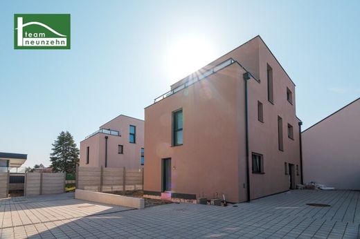 Luxury home in Deutsch-Wagram, Politischer Bezirk Gänserndorf