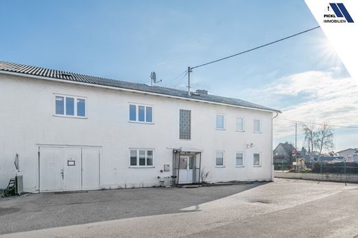 Kantoor in Traun, Politischer Bezirk Linz-Land