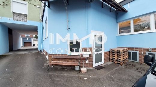 Office in Amstetten, Politischer Bezirk Amstetten