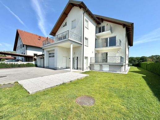 Luxury home in Spillern, Politischer Bezirk Korneuburg