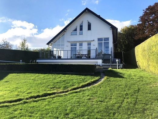 Luxus-Haus zu mieten in Hagenbrunn
