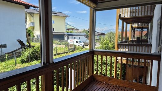 Apartment in Axams, Politischer Bezirk Innsbruck Land