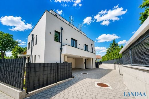 Casa di lusso a Stockerau, Politischer Bezirk Korneuburg