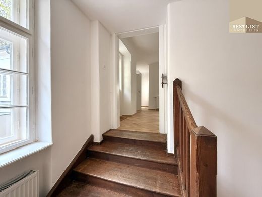 Ufficio a Baden, Politischer Bezirk Baden