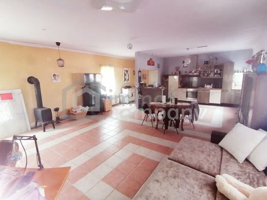 Luxury home in Hainburg an der Donau, Politischer Bezirk Bruck an der Leitha