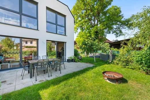 Casa di lusso a Groß-Enzersdorf, Politischer Bezirk Gänserndorf