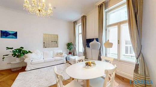 Apartment / Etagenwohnung in Gemeindebezirk Alsergrund, Wien Stadt