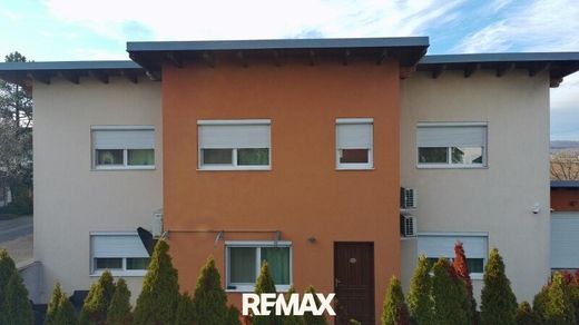 Luxury home in Parndorf, Politischer Bezirk Neusiedl am See