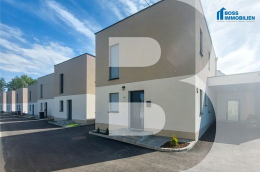 Luxe woning in Traun, Politischer Bezirk Linz-Land