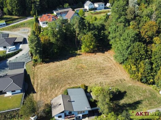 Land in Moosburg, Politischer Bezirk Klagenfurt Land