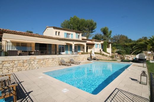 Villa en Le Rouret, Alpes Marítimos