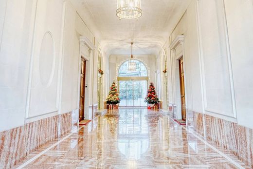 Villa - Paris, Île-de-France