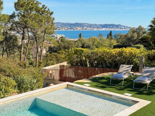 Villa in Mandelieu-la-Napoule, Alpes-Maritimes