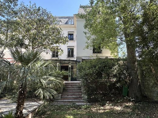 Villa in Paris, Île-de-France