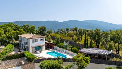 Villa a Cogolin, Var